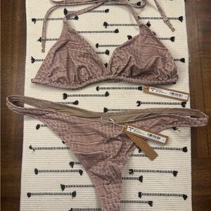 🔥 NWT SKIMS Signature Swim Crocodile Bikini Set Dune – XL – Triangle Top & Thong